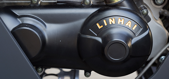 Négyütemű, léghűtéses egyhengeres SOHC motor - Linhai M150 T3a quad